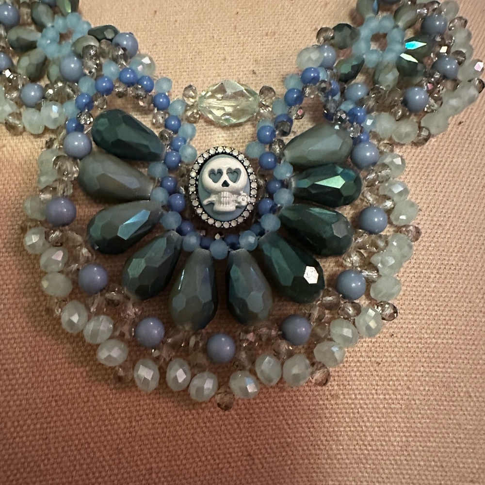 Betsey Johnson Lady Lock Skull Blue Beaded Vintage Necklace Large - Picture 2 of 13